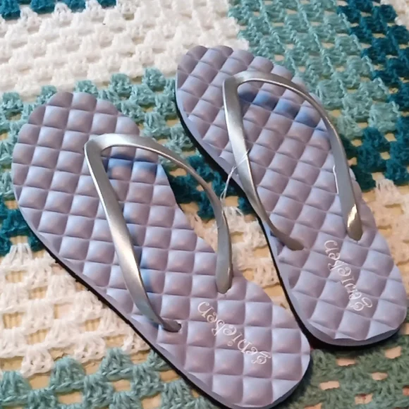 Stylish Silver Sandals for Women - Picture 1 of 4